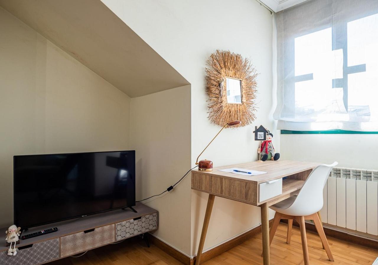 Apartamento Irene Centrico Con Wifi Y Parking Coche Tamano Medio Onís Exterior foto
